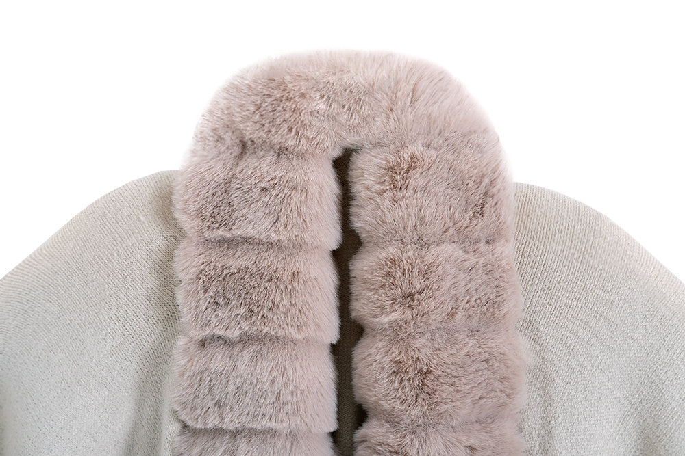 Classic Oversized Knit Coat with Artificial Rabbit Fur Collar – Elegant Pullover Cloak for Winter Warmth