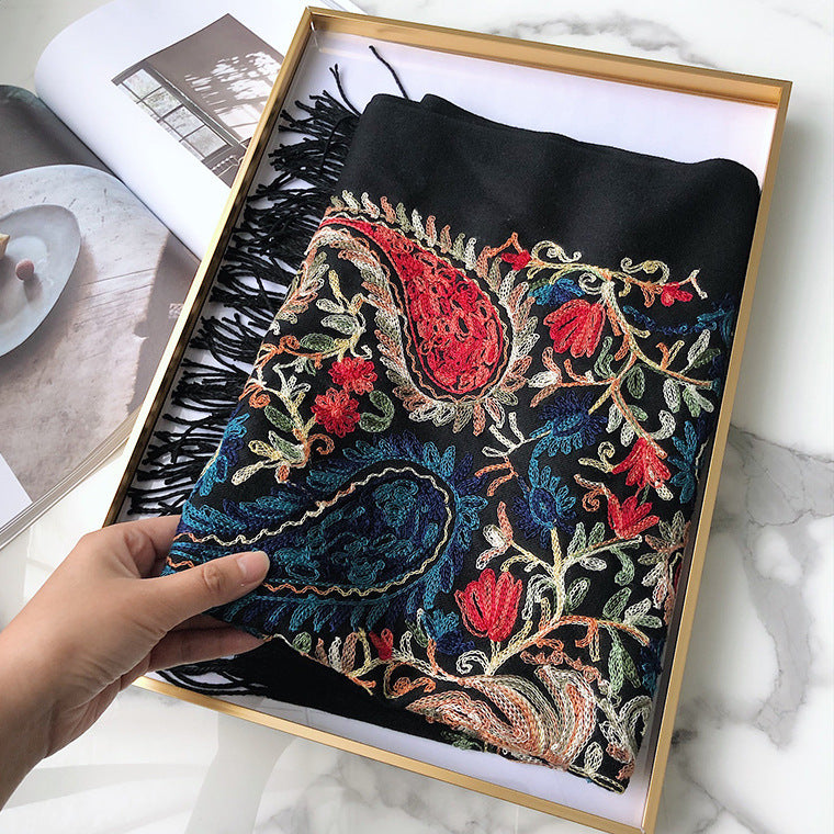 Retro Ethnic Cashmere Cotton Embroidery Scarf – Floral Oil Painting Design, 200x70cm