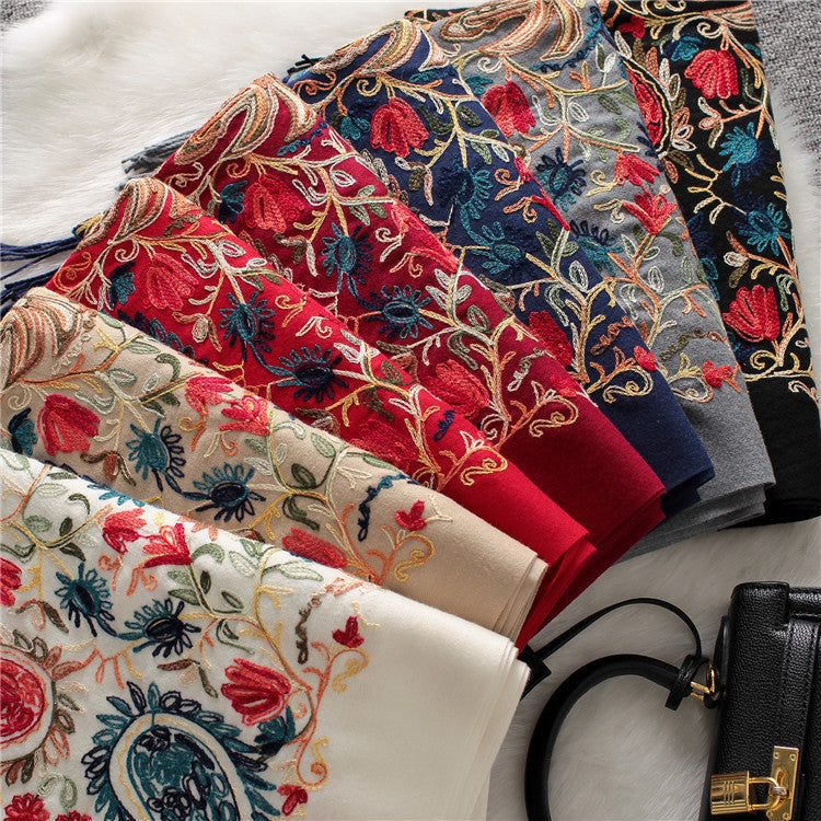 Retro Ethnic Cashmere Cotton Embroidery Scarf – Floral Oil Painting Design, 200x70cm