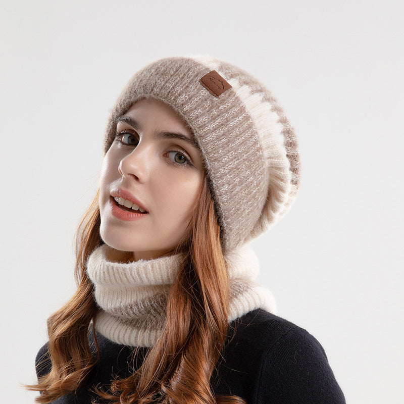 2PCS Knitted Winter Hat and Scarf Set – Two-Tone Warm Beanie with Earflaps & Thick Wool Scarf